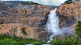 Rocky_Cliff_Falls