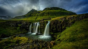 Faroe_Islands_Falls