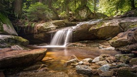 Golden_Creek_Waterfall