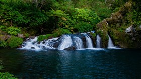 Spectacular_Blue_River_Falls