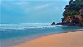Gentle Blue Ocean Waves