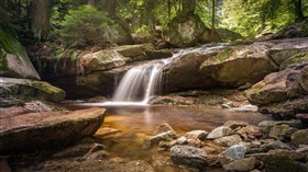Golden_Creek_Waterfall
