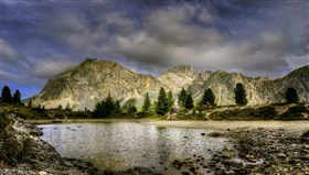 Majestic_Mountains
