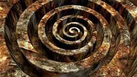 4K Spiral Maze